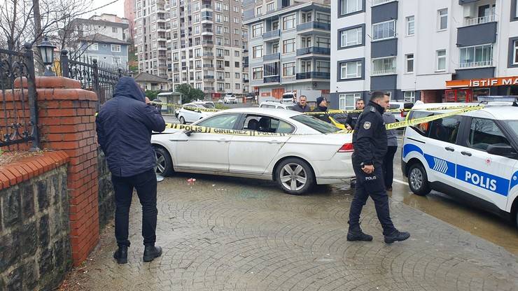 Rize'de silahla yaralandı, hastane yolunda kaza yaptı 1