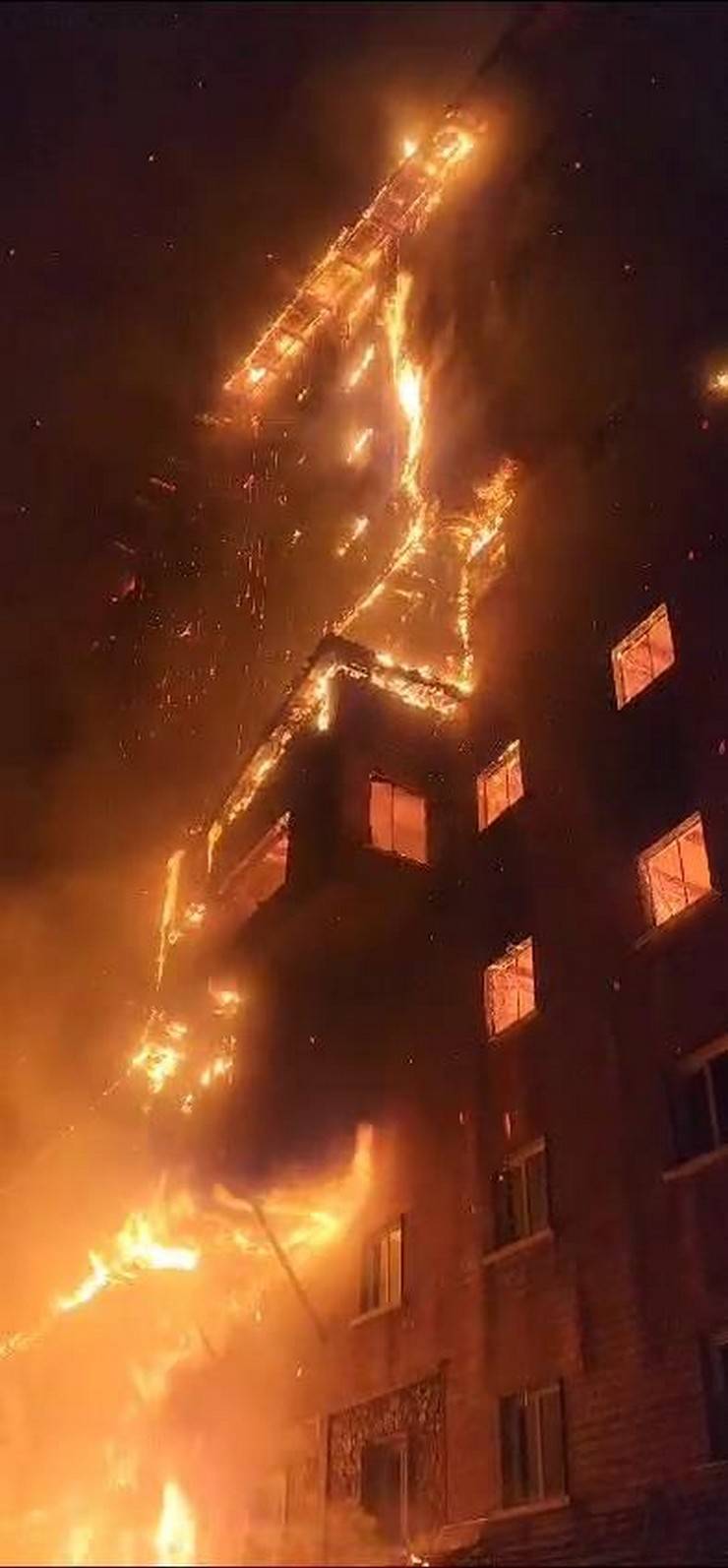 Kartalkaya’da otel yangını 11
