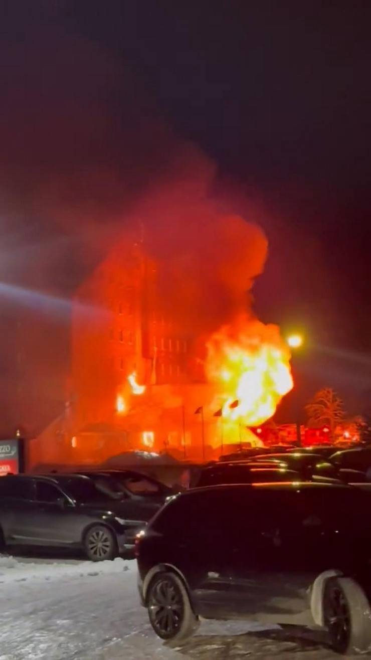 Kartalkaya’da otel yangını 3