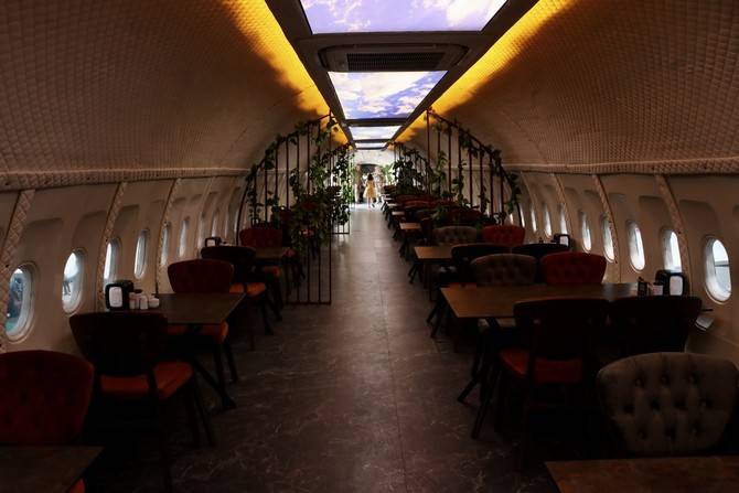 Pistten çıkan uçak pide salonu olarak hizmet vermeye başladı 21