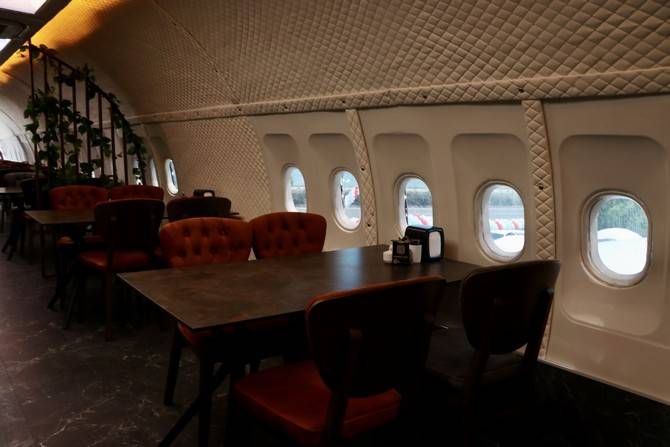 Pistten çıkan uçak pide salonu olarak hizmet vermeye başladı 27