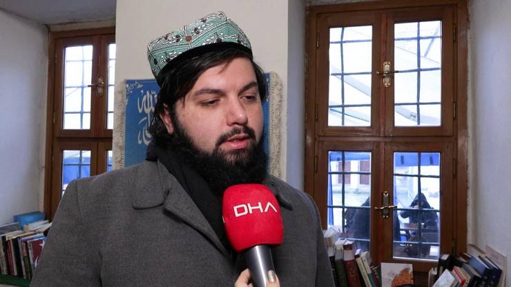 Fatih'te Türkistan Vakfı'ndaki kafede verilen çaya 'Turanyum' adı verildi 9