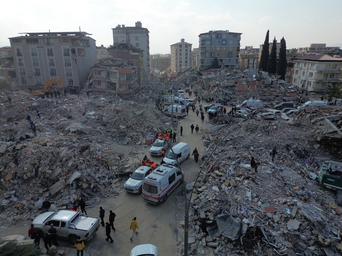 Hatay’daki korkunç yıkım havadan görüntülendi 4