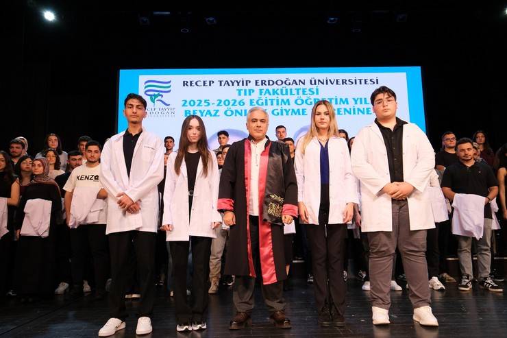 RTEÜ Tıp Fakültesi Öğrencileri Beyaz Önlük Giyme Heyecanı Yaşadı 13