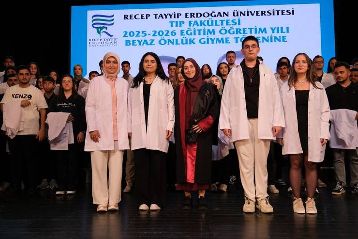 RTEÜ Tıp Fakültesi Öğrencileri Beyaz Önlük Giyme Heyecanı Yaşadı 20