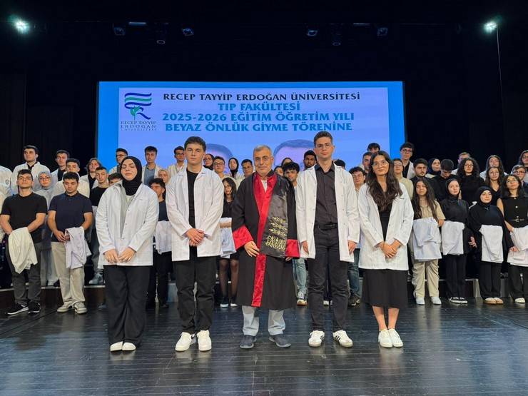 RTEÜ Tıp Fakültesi Öğrencileri Beyaz Önlük Giyme Heyecanı Yaşadı 46