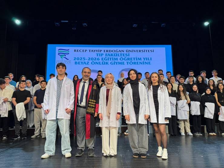 RTEÜ Tıp Fakültesi Öğrencileri Beyaz Önlük Giyme Heyecanı Yaşadı 48