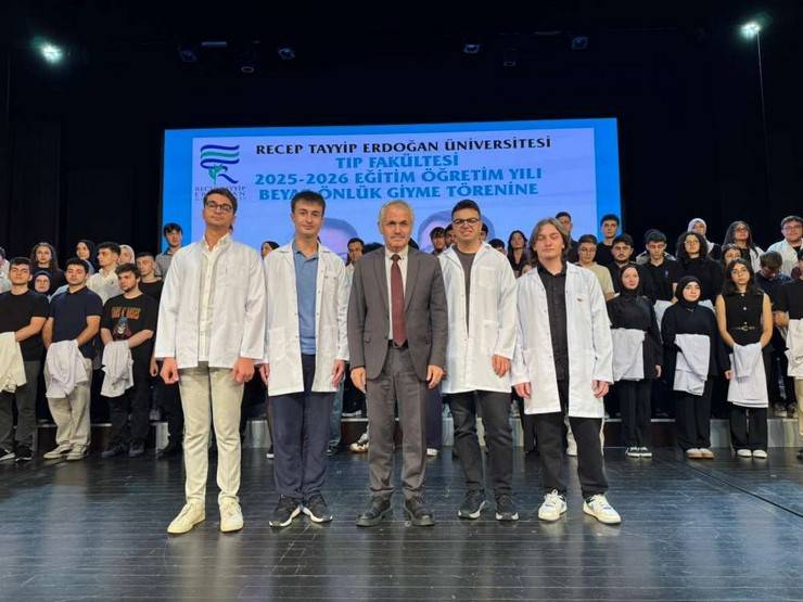 RTEÜ Tıp Fakültesi Öğrencileri Beyaz Önlük Giyme Heyecanı Yaşadı 52