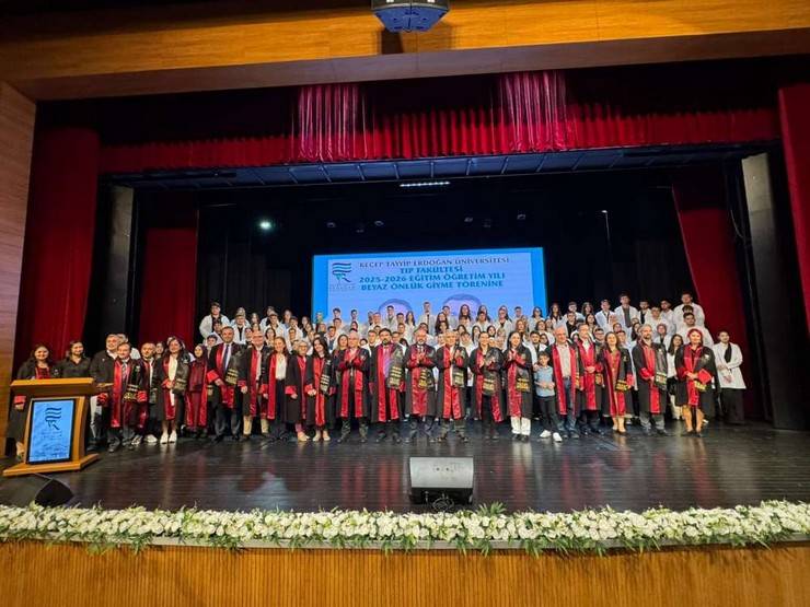 RTEÜ Tıp Fakültesi Öğrencileri Beyaz Önlük Giyme Heyecanı Yaşadı 54