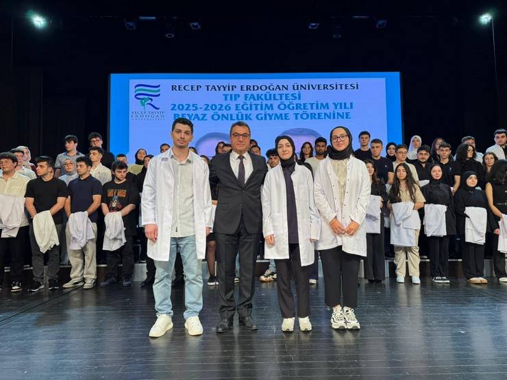 RTEÜ Tıp Fakültesi Öğrencileri Beyaz Önlük Giyme Heyecanı Yaşadı 9