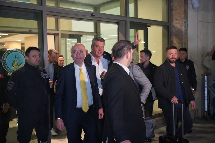 Fenerbahçe’ye Rize’de coşkulu karşılama 2