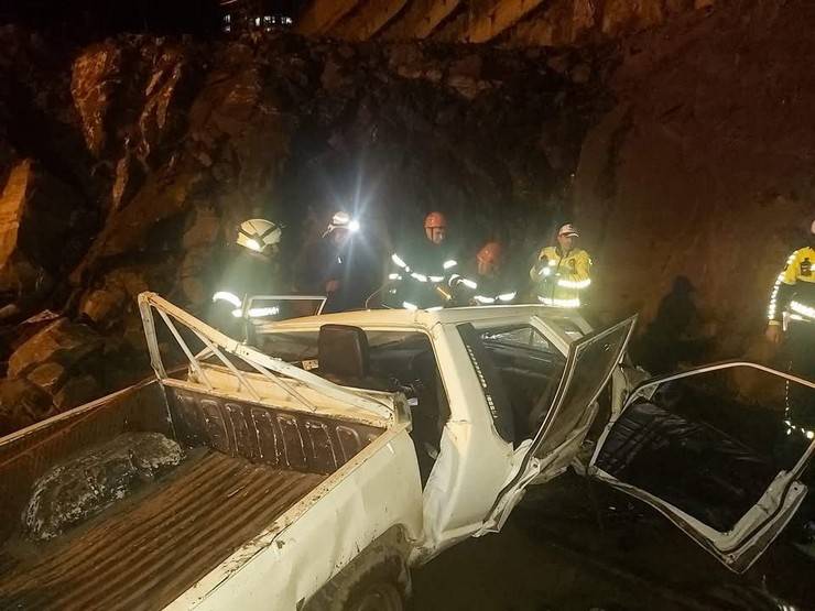 Rize'de otobüs terminali inşaat alanına düşen kamyonetin sürücüsü hayatını kaybetti 5