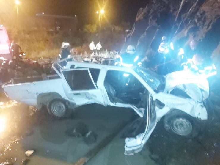 Rize'de otobüs terminali inşaat alanına düşen kamyonetin sürücüsü hayatını kaybetti 7