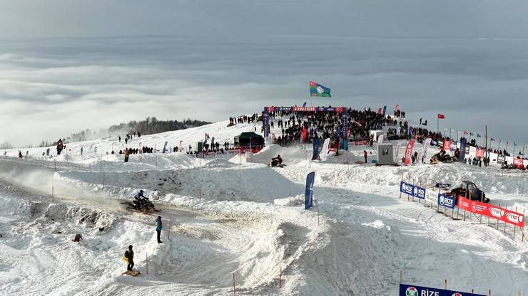 Rize'de adrenalin sis deniziyle buluştu, ortaya görsel şölen çıktı 16