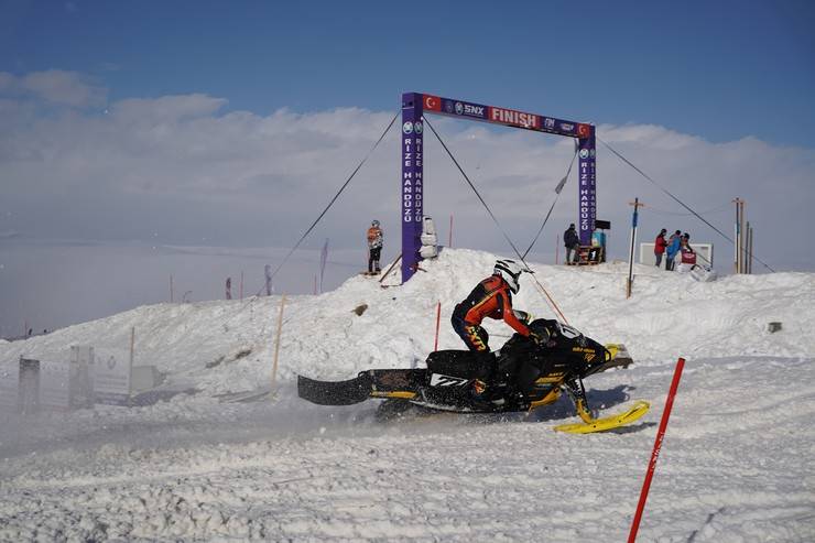 Rize'de adrenalin sis deniziyle buluştu, ortaya görsel şölen çıktı 2
