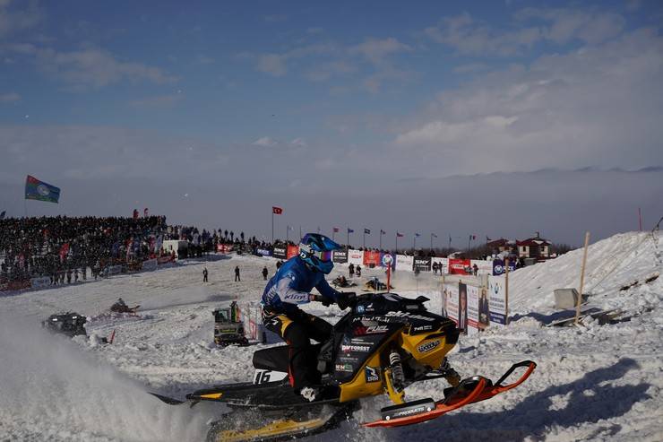 Rize'de adrenalin sis deniziyle buluştu, ortaya görsel şölen çıktı 22