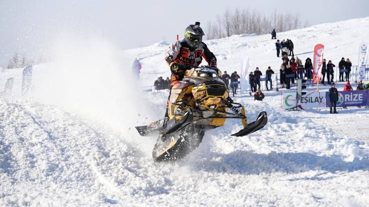 Rize'de adrenalin sis deniziyle buluştu, ortaya görsel şölen çıktı 27