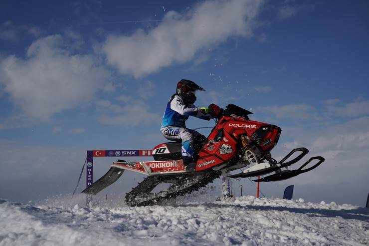 Rize'de adrenalin sis deniziyle buluştu, ortaya görsel şölen çıktı 3