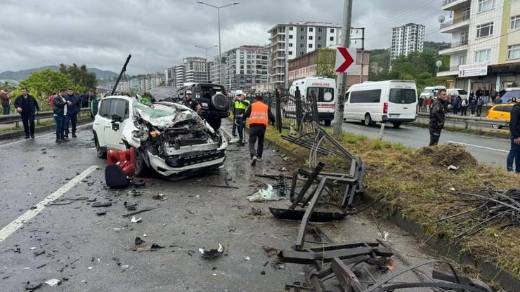 Rize’de feci kaza: 1 ölü, 7 yaralı 1