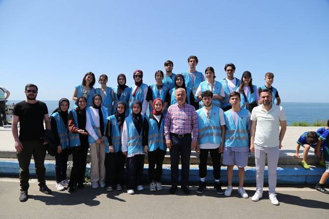 Rize Belediyesi Mahalleler Çocuk Futbol Turnuvası ve Şöleni Tamamlandı 25