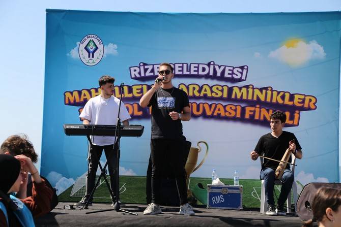 Rize Belediyesi Mahalleler Çocuk Futbol Turnuvası ve Şöleni Tamamlandı 33