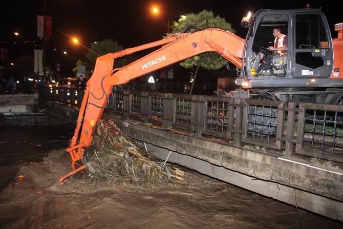 Ordu'da sel: Cadde ve sokaklar göle döndü 19