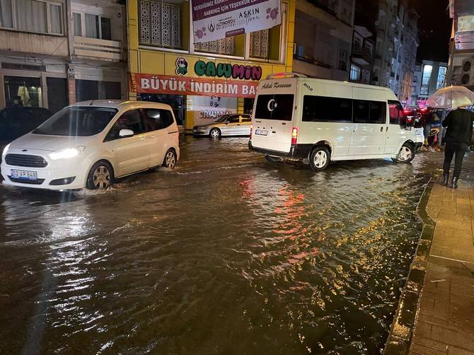Ordu'da sel: Cadde ve sokaklar göle döndü 26