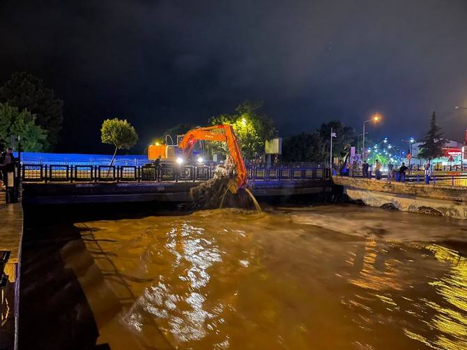 Ordu'da sel: Cadde ve sokaklar göle döndü 31