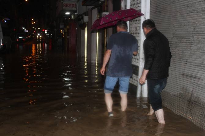 Ordu'da sel: Cadde ve sokaklar göle döndü 4