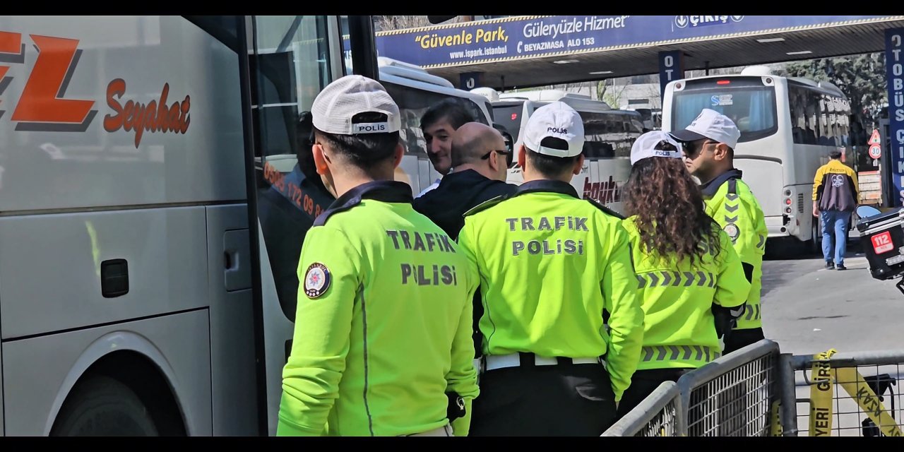 İstanbul- Otogarda bayram öncesi otobüslere denetim