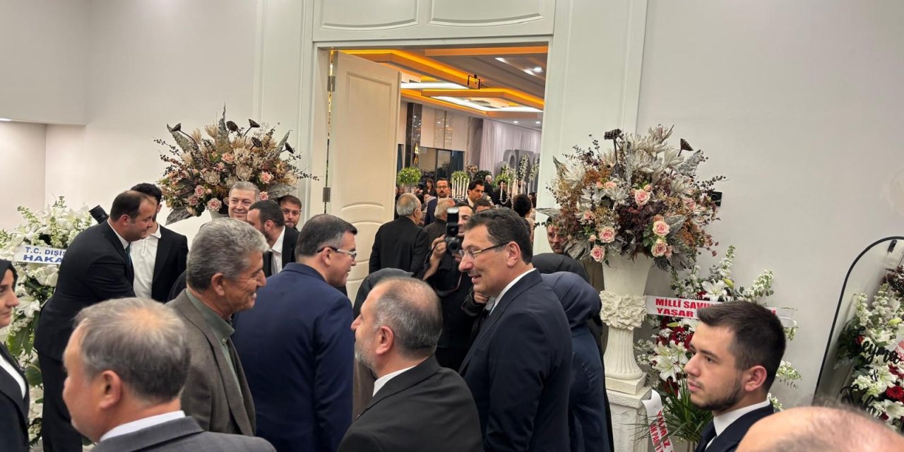 AK Parti Genel Başkan Yardımcısı Yavuz’un kızı dünya evine girdi