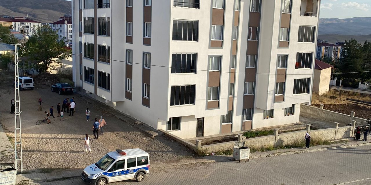 Erzurum'da 4'üncü Kattan Düşen Hasan Ali, Öldü