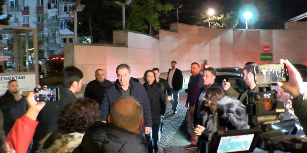 DEM Parti Eş Genel Başkanları, Önder'in tedavi gördüğü hastaneye geldi