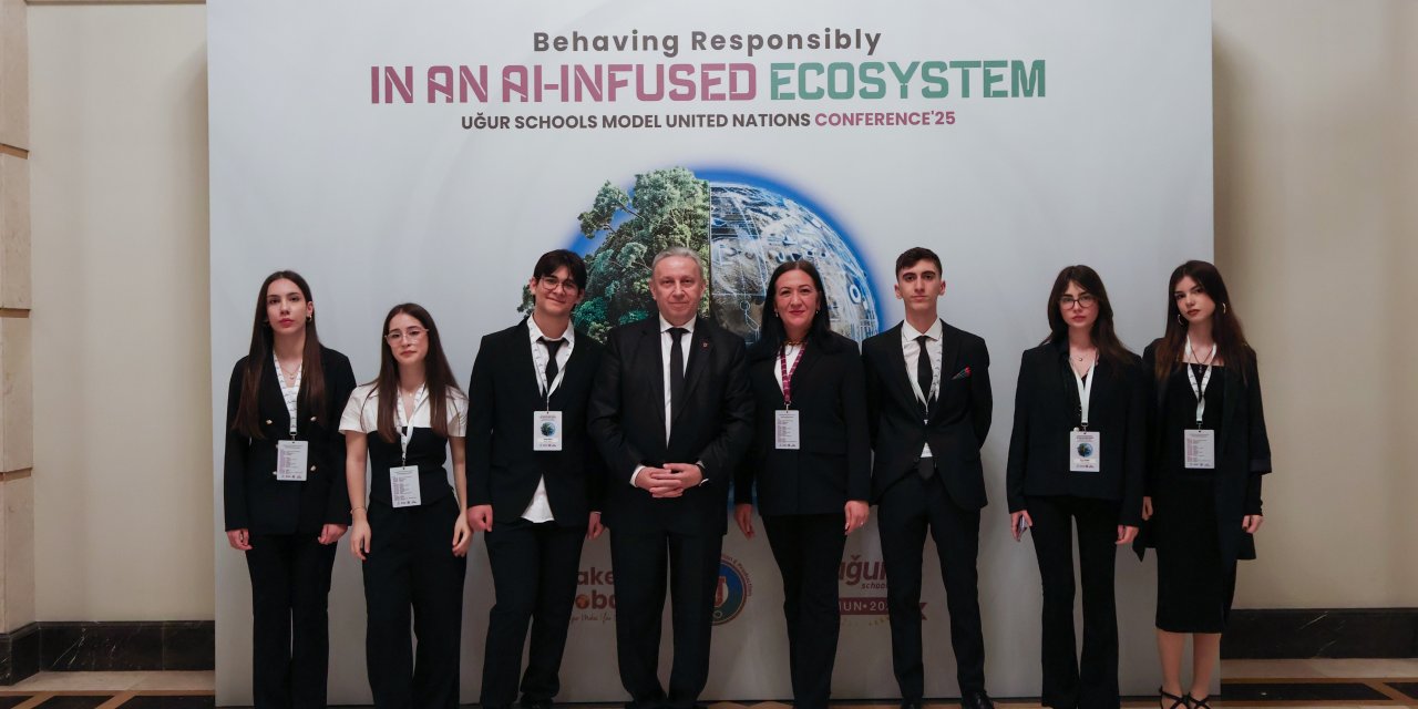 BM'nin programında öğrencilerden ‘yapay zeka kullanımı’ tartışması