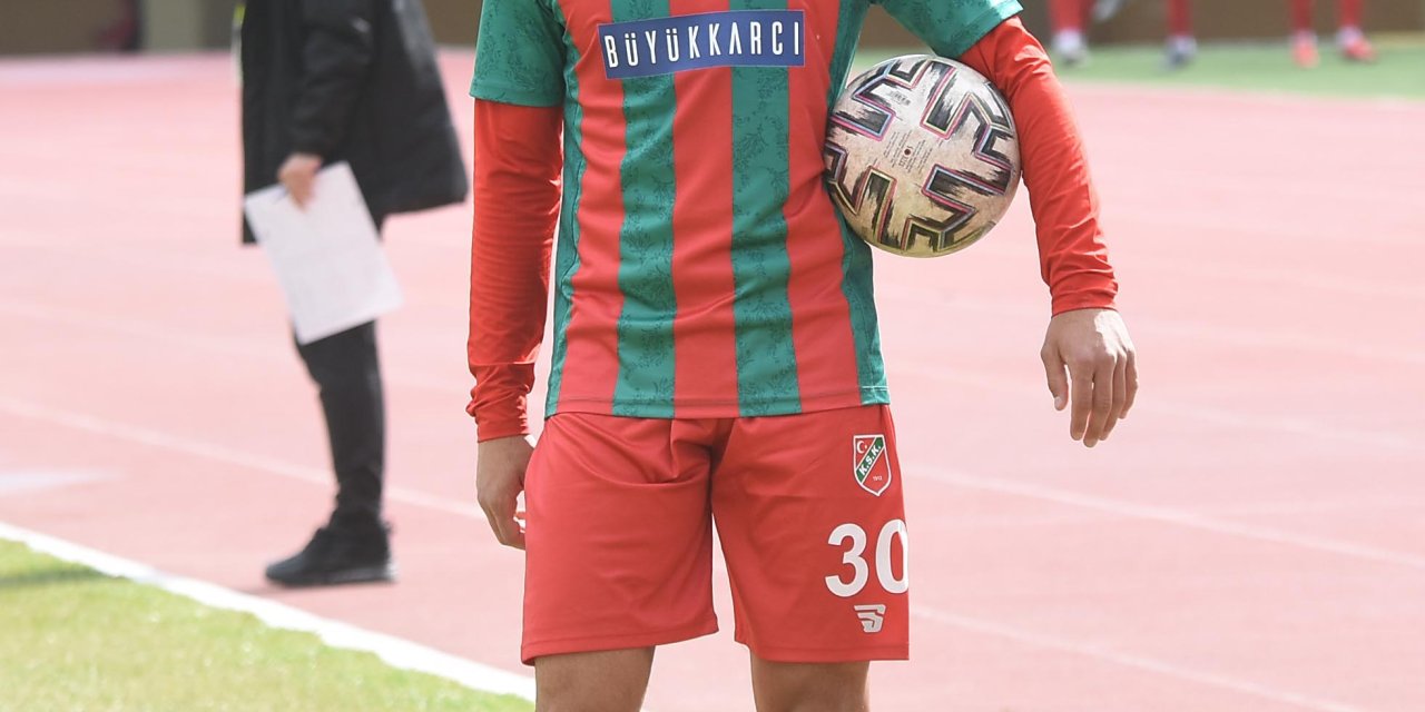 Karşıyaka'da Gençlerin Gözü Formada