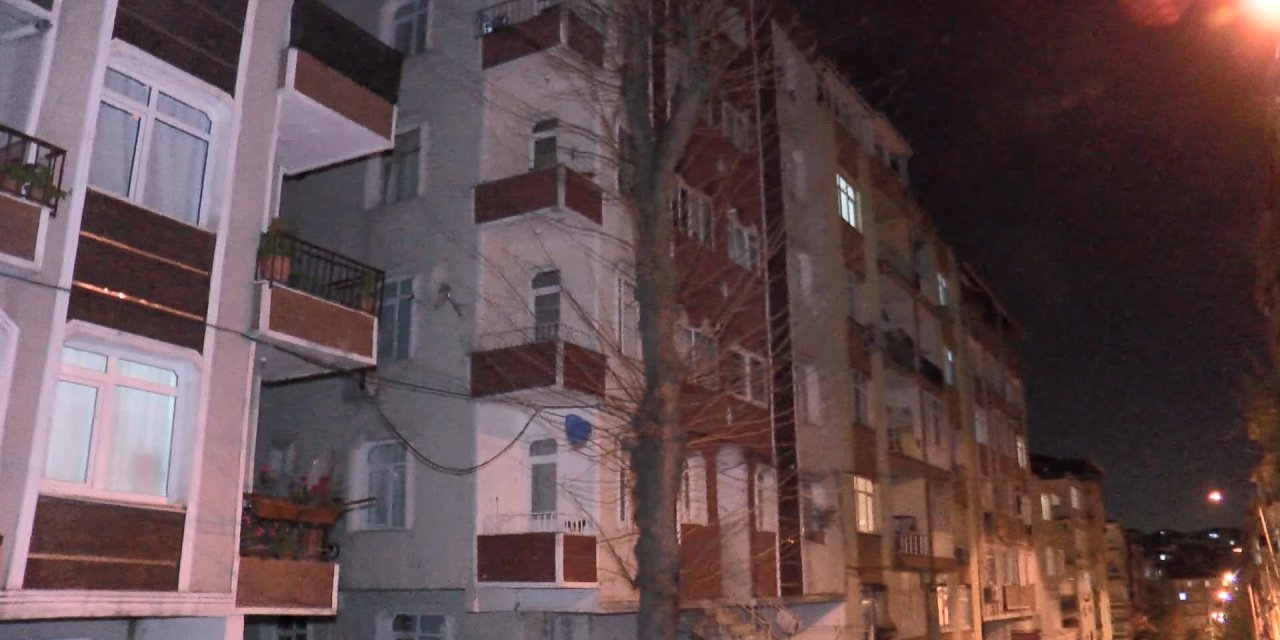 Güngören'de 6 Katlı Apartman Kolonlarından Gelen Sesler Üzerine Tahliye Edildi