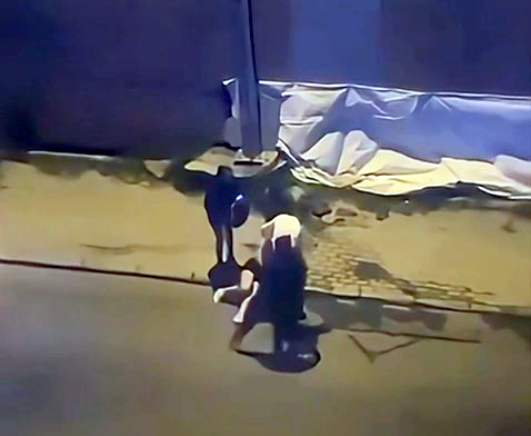 İstanbul - Avcılar'da kadına şiddet kamerada: Tekme tokat darbedildi yerde sürüklendi