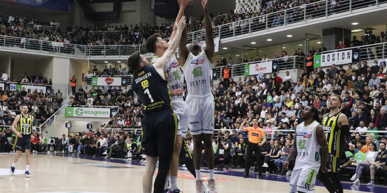 Merkezefendi Belediyesi Basket – Fenerbahçe Beko: 79-63
