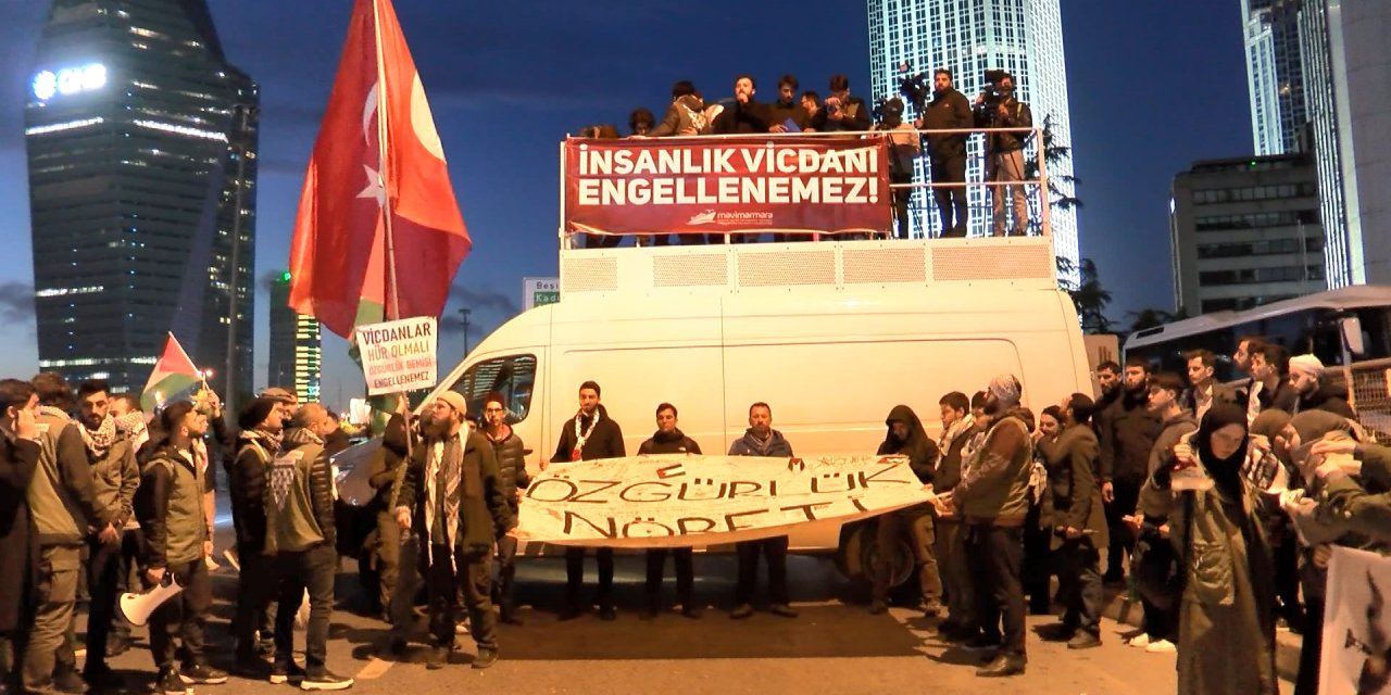 Gazze yardım gemisine gerçekleştirilen saldırı, İsrail Başkonsolosluğu önünde protesto edildi