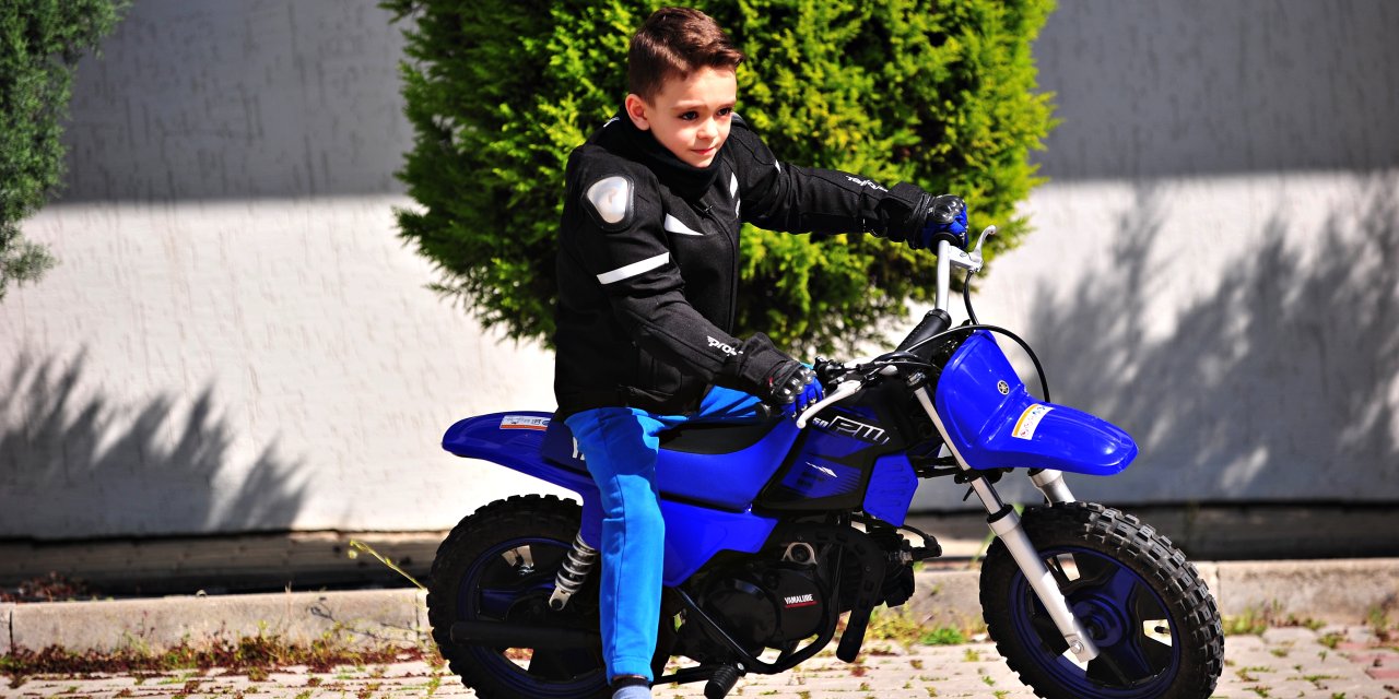 Babasıyla Bindiği Motosiklet Tutkusu Oldu; 6 Yaşındaki Yağız Motor Yarışlarına Hazırlanıyor