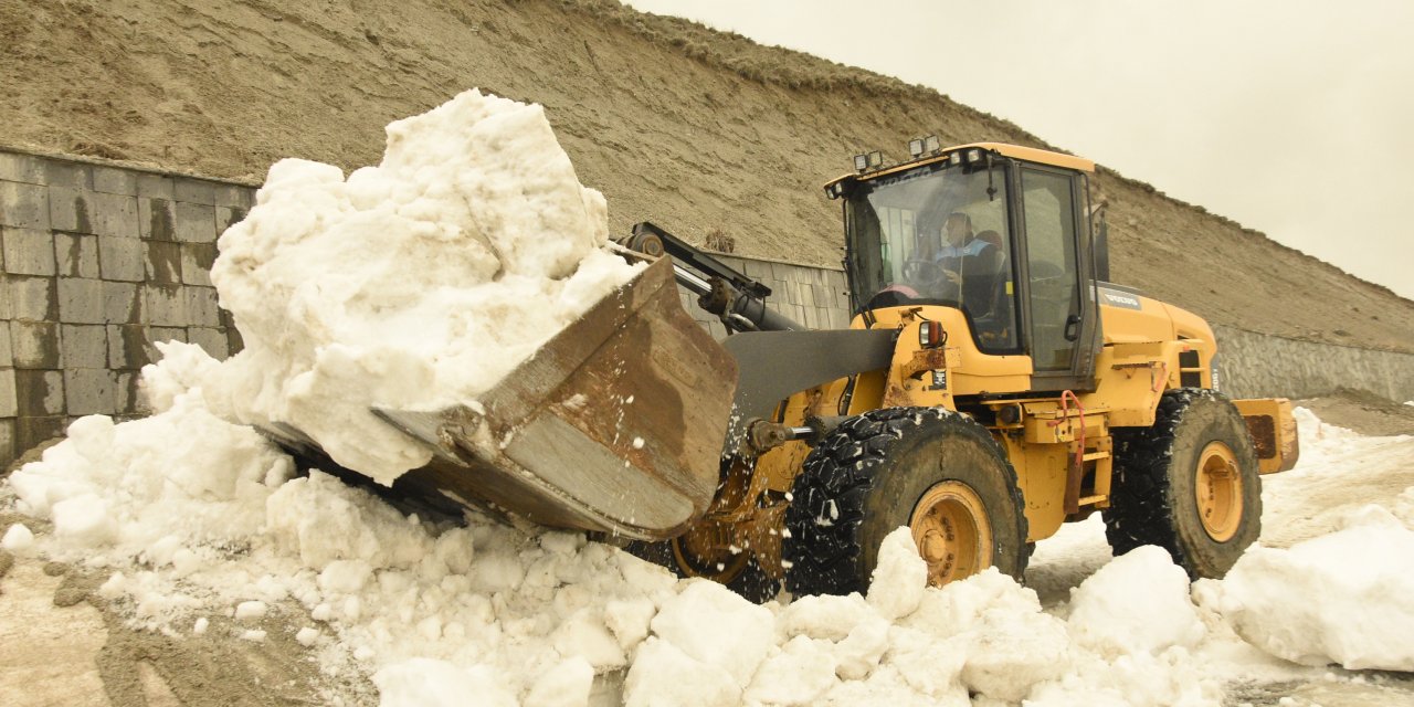 Bitlis'te Karla Mücadele Bitti; 25 Milyon Tl Harcandı