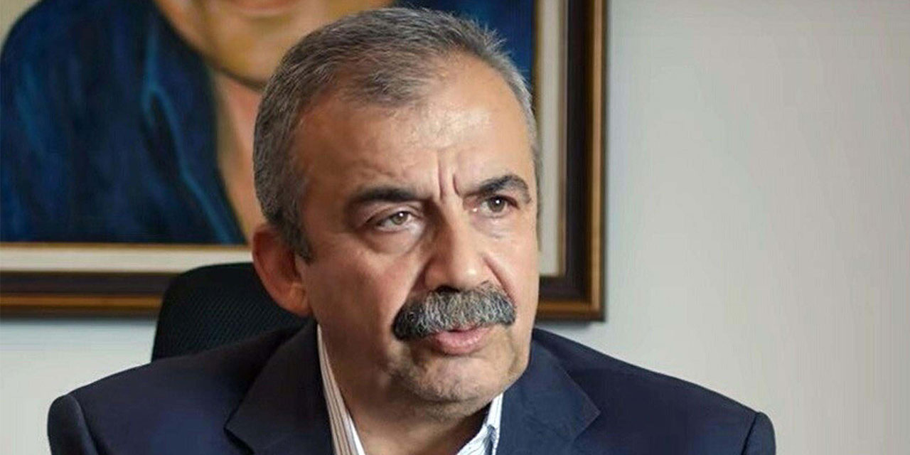 Sırrı Süreyya Önder, Rol Aldığı Filmi İzleyemedi