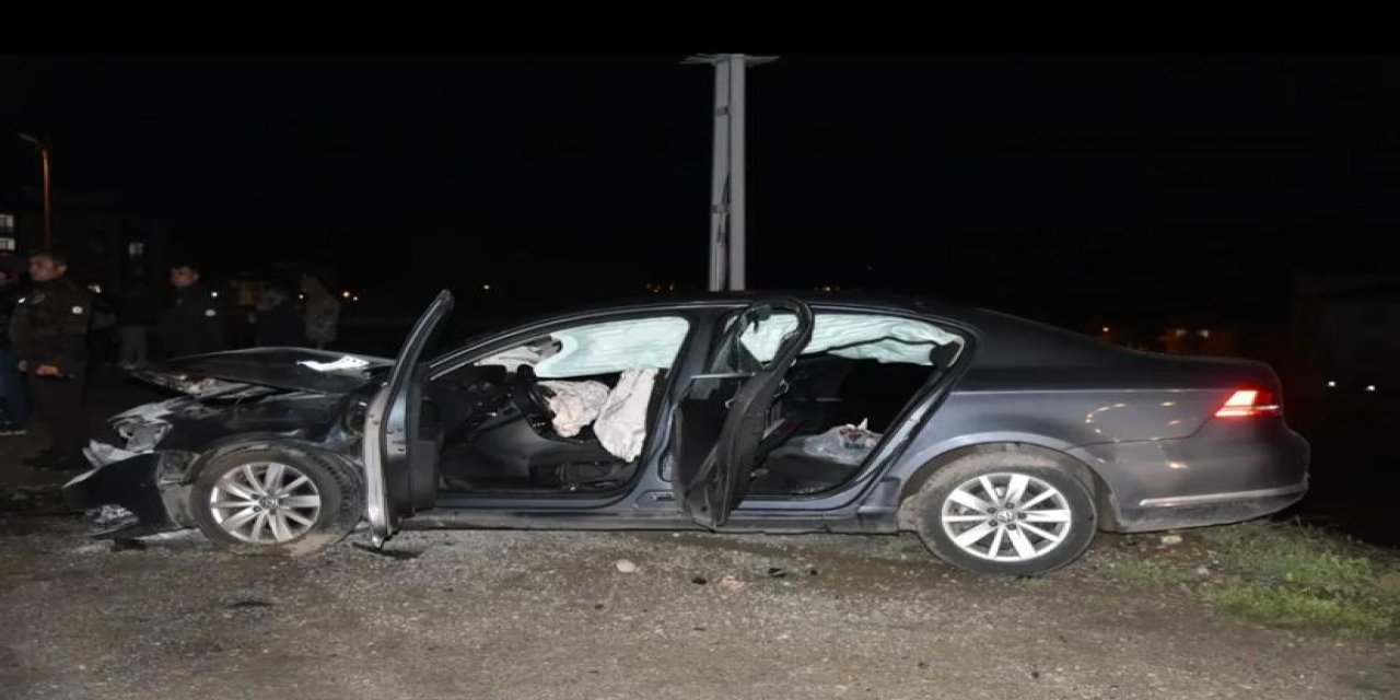 Gümüşhane'de otomobiller çarpıştı; 2'si yaya, 11 yaralı