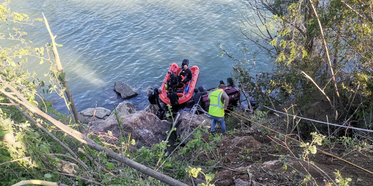 Baraj gölüne uçan otomobilin sürücüsü Emirhan, yaşamını yitirdi