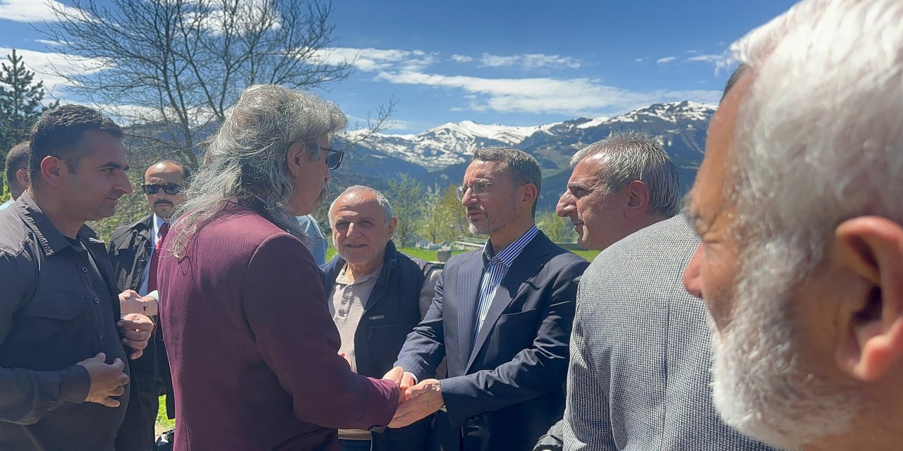 İletişim Başkanı Altun, amcasının cenazesine katıldı