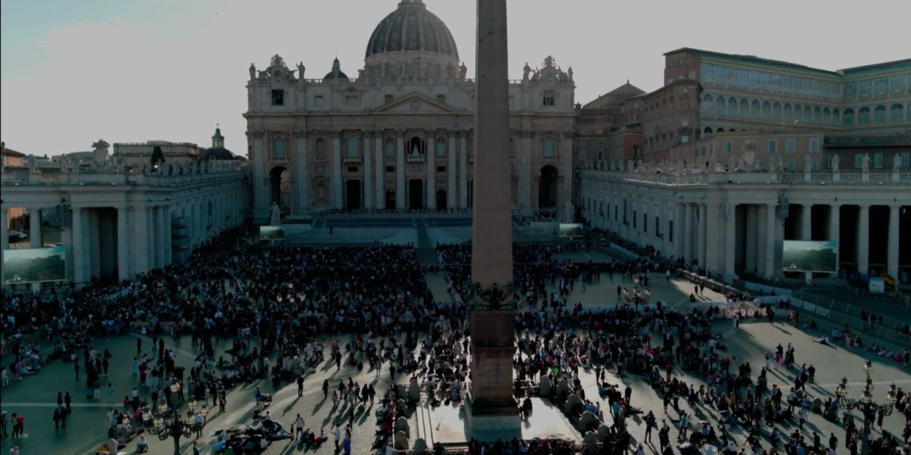 Papalık seçimi süreci başladı