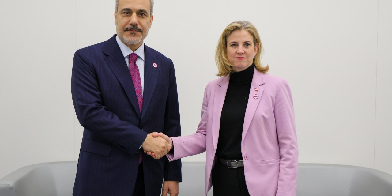 Bakan Fidan, Varşova'da temaslarına devam ediyor