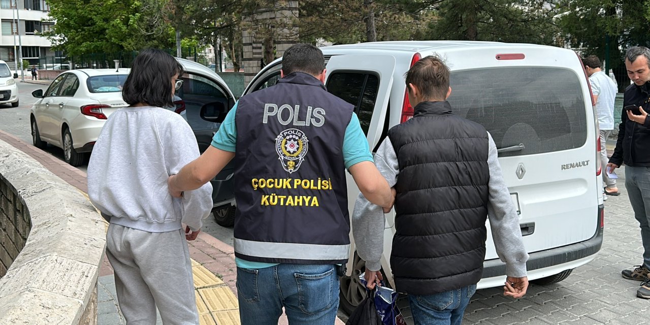 Burdur'da ailelerinin aradığı iki arkadaş, Kütahya'da bulundu