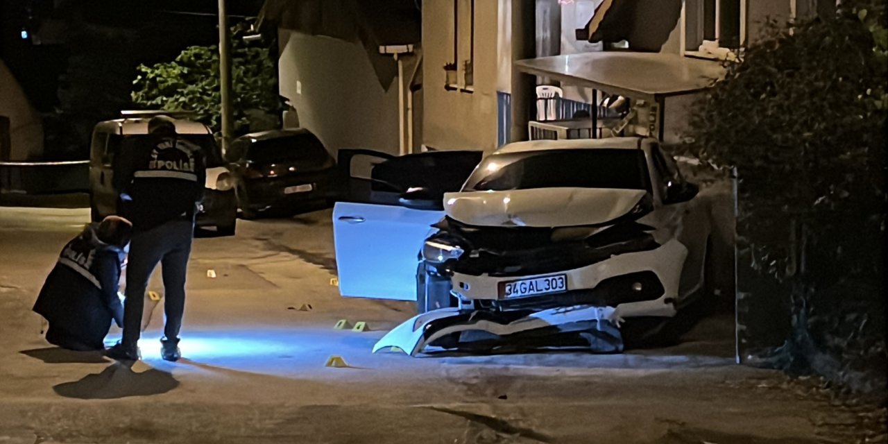 Kocaeli’de Otomobille Seyir Halindeyken Silahlı Saldırıya Uğrayan Sürücü Yaralandı
