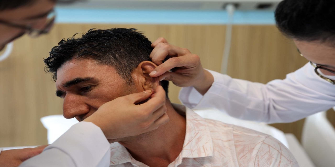 Kavgada ısırılıp koparılan kulak memesi yerine dikildi